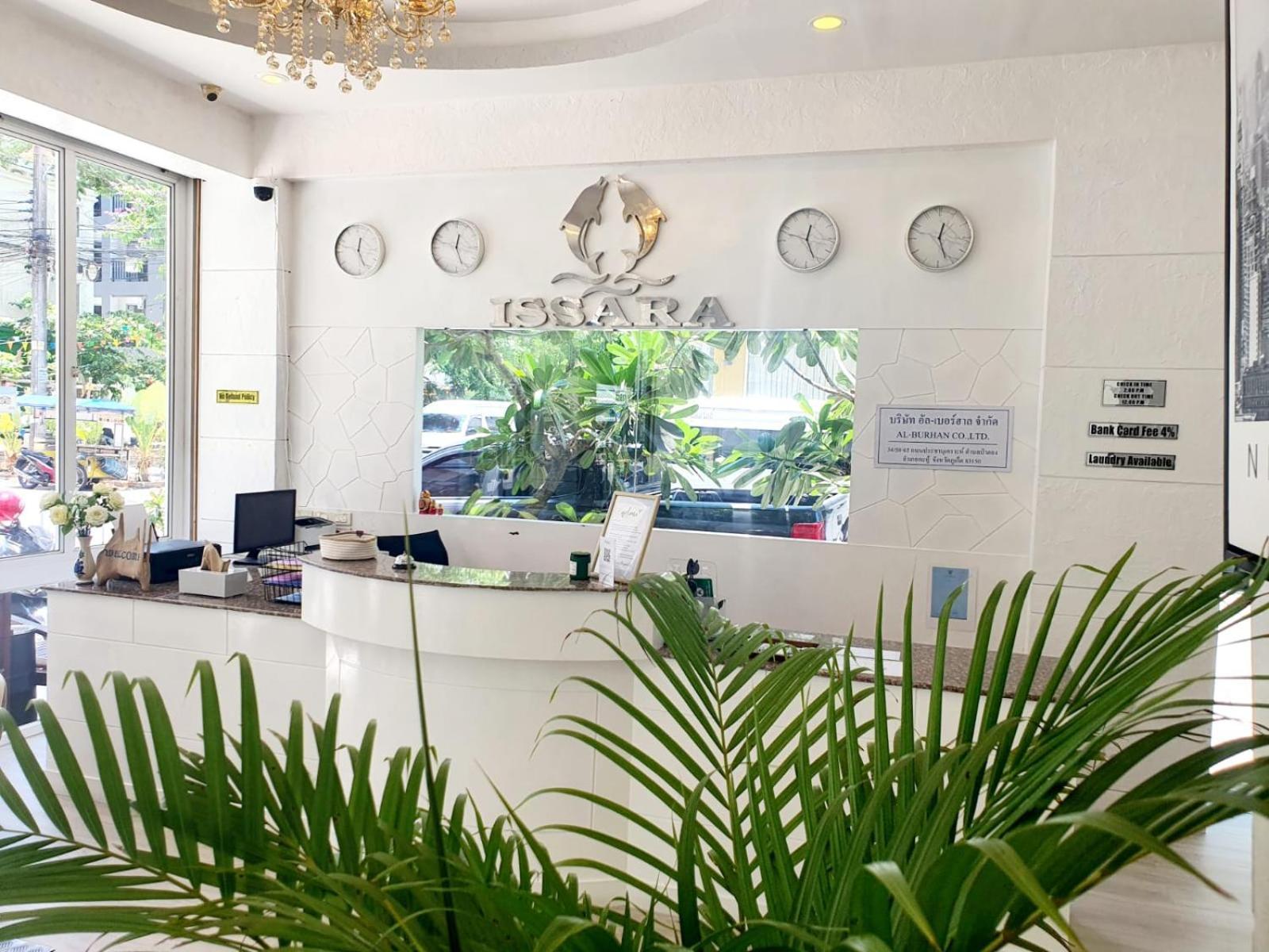 Issara Patong Beach Екстер'єр фото